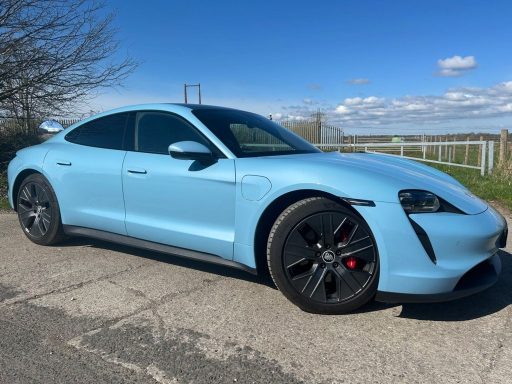 Porsche Taycan
Performance Plus 93.4kWh 4S 